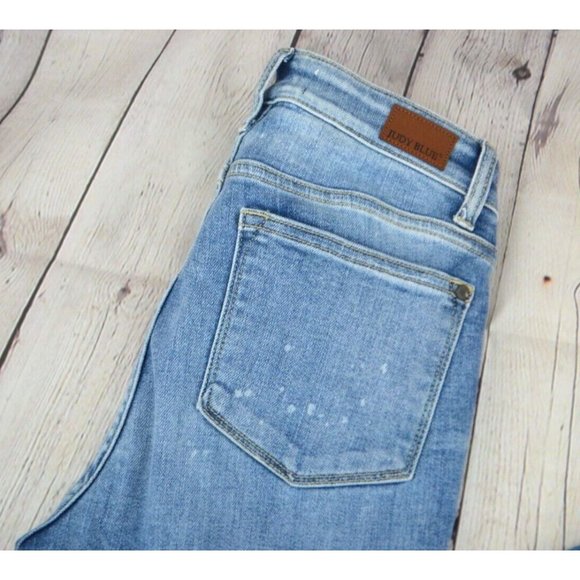 JUDY BLUE Women's Bleach Destroyed High Rise Skinny Jeans SIZE‎ 3 Light Wash - Picture 2 of 10